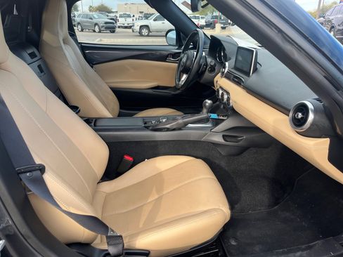 Used 2016 MAZDA MX-5 Miata Grand Touring image 18