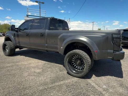 Used 2022 Ford F450 Platinum w/ FX4 Off-Road Package AWD/4WD image 6