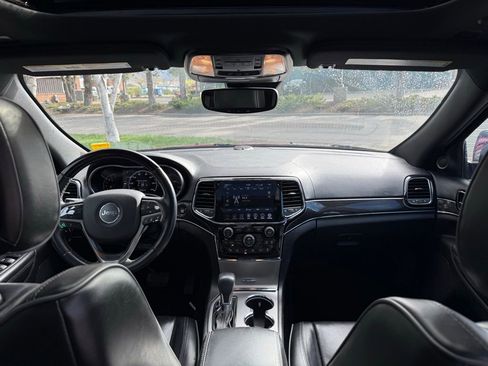 Used 2019 Jeep Grand Cherokee Overland image 22