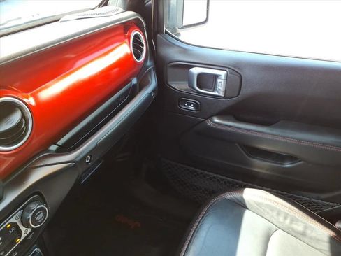 Used 2020 Jeep Gladiator Rubicon AWD/4WD image 16