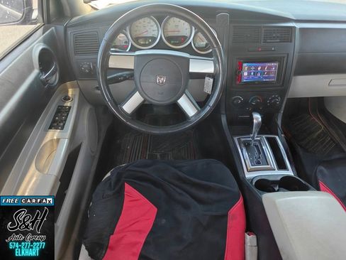Used 2007 Dodge Charger R/T RWD image 4