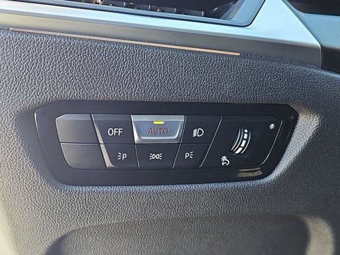 Certified 2023 BMW 330i Sedan w/ Convenience Package image 25