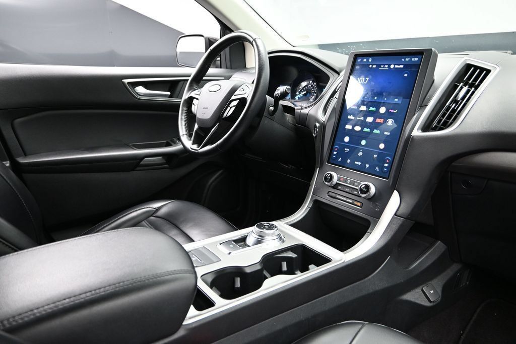 Used 2024 Ford Edge SEL AWD/4WD image 10