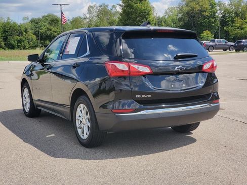 Used 2019 Chevrolet Equinox LT w/ Driver Convenience Package FWD image 3