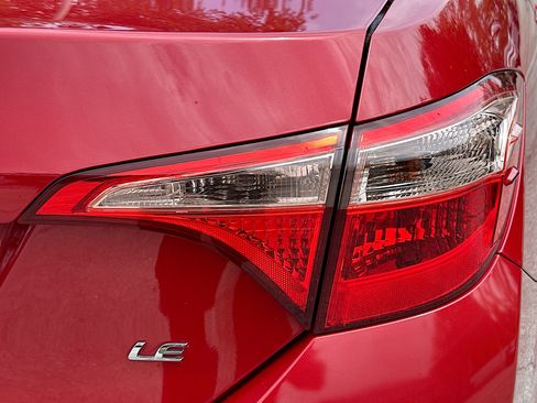 Used 2017 Toyota Corolla LE image 26