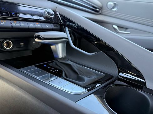 New 2026 Hyundai Elantra SEL Sport Premium FWD image 19
