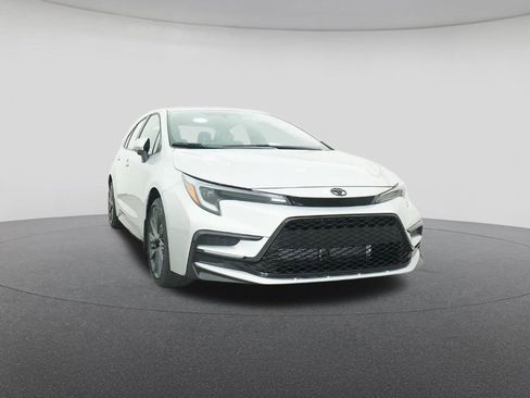 New 2026 Toyota Corolla SE image 30