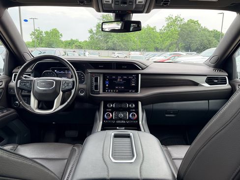 Used 2021 GMC Yukon XL Denali RWD image 14