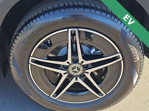 Used 2024 Mercedes-Benz EQB 250+ image 12