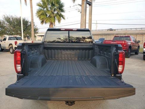 New 2026 GMC Sierra 1500 SLE image 13