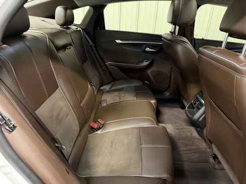 Used 2014 Chevrolet Impala LT w/ Premium Seating Package image 22