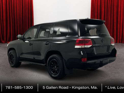 Used 2017 Toyota Land Cruiser AWD/4WD image 7
