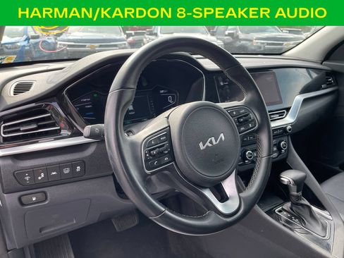 Used 2022 Kia Niro Touring Special Edition FWD image 16