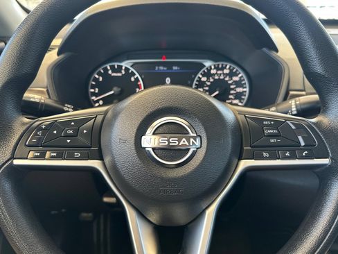 Used 2023 Nissan Altima 2.5 SV FWD image 22