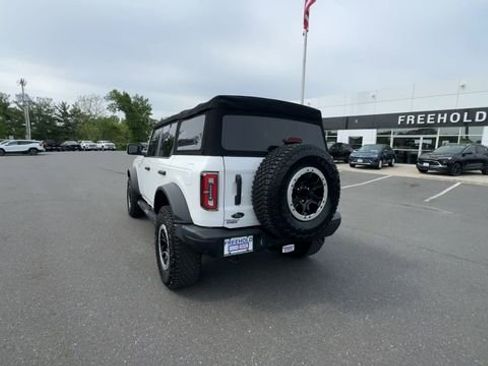 Used 2022 Ford Bronco Badlands w/ Sasquatch Package AWD/4WD image 6