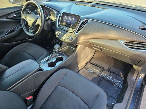 Used 2021 Chevrolet Malibu LT FWD image 11