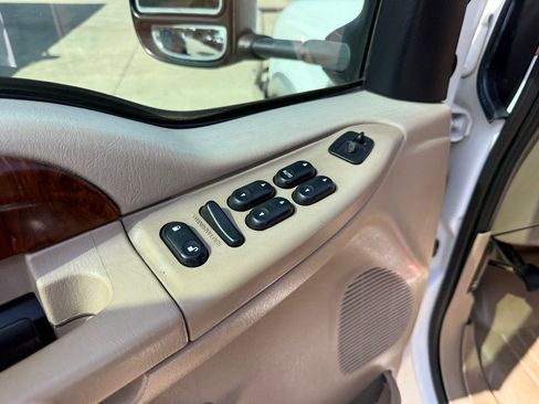 Used 2003 Ford F350 4x4 Crew Cab Super Duty image 21