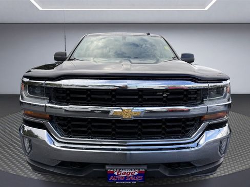 Used 2018 Chevrolet Silverado 1500 LT w/ All Star Edition image 10