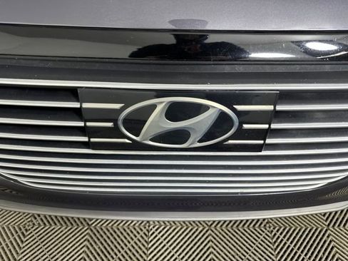 Used 2019 Hyundai Ioniq Limited image 9