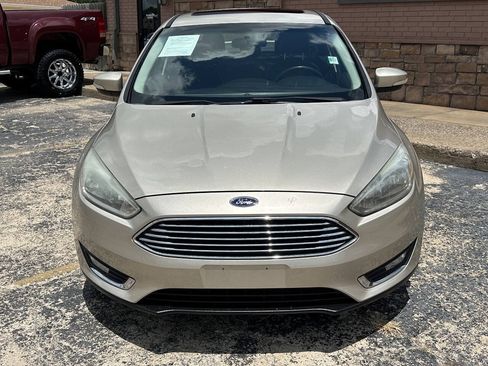 Used 2017 Ford Focus Titanium FWD image 3