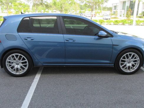 Used 2015 Volkswagen e-Golf SEL Premium FWD image 6