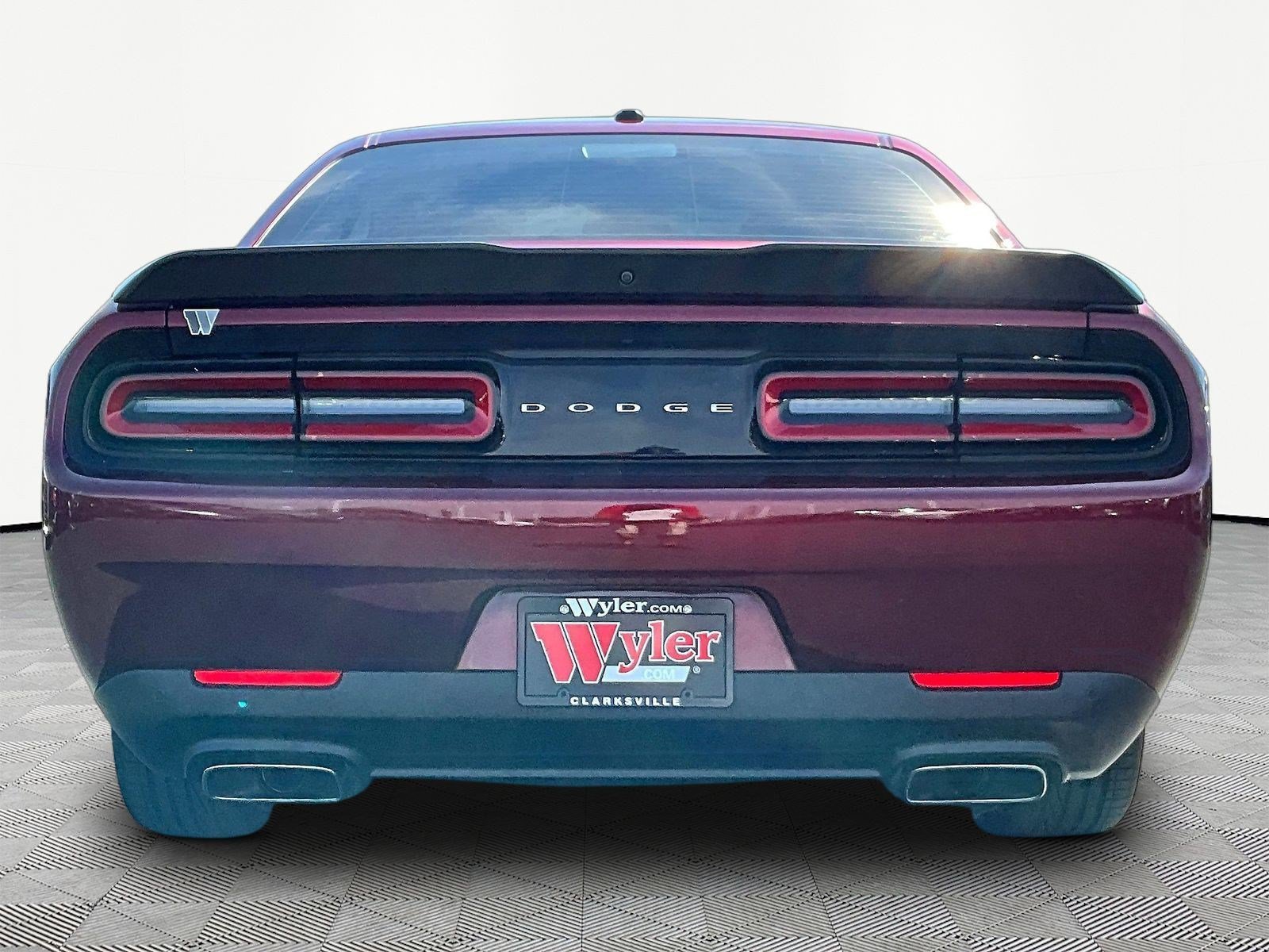 Used 2023 Dodge Challenger R/T RWD image 5