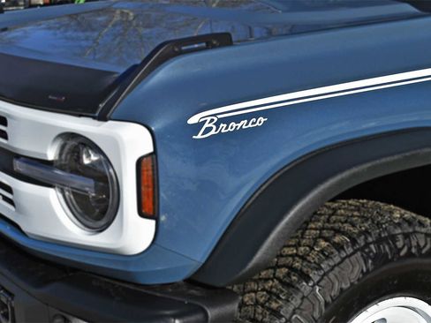 Used 2023 Ford Bronco Heritage Edition image 6