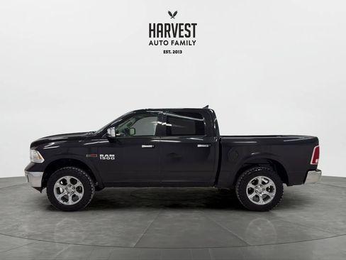 Used 2018 RAM 1500 Laramie w/ Convenience Group AWD/4WD image 2