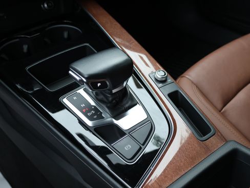 Used 2020 Audi A4 2.0T Premium w/ Convenience Package FWD image 32