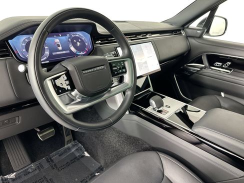 Certified 2024 Land Rover Range Rover SE AWD/4WD image 10