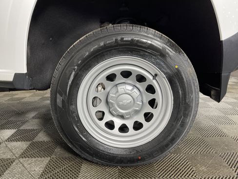 Used 2023 Chevrolet Colorado W/T w/ WT Convenience Package II image 9