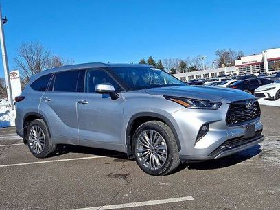 Certified 2024 Toyota Highlander Platinum