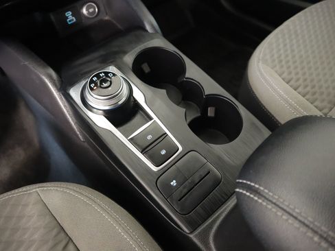 Used 2021 Ford Escape SE image 7