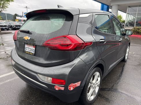 Used 2018 Chevrolet Bolt LT image 4