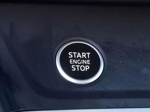 Certified 2025 Audi Q3 2.0T Premium w/ Convenience Package image 23