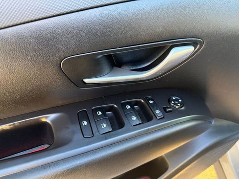 Used 2023 Hyundai Santa Cruz SEL image 7