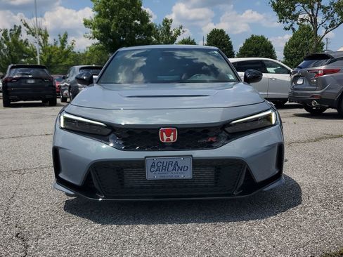 Used 2025 Honda Civic Type R image 2
