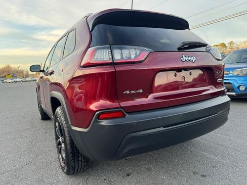 Used 2020 Jeep Cherokee Latitude w/ Cold Weather Group AWD/4WD image 8