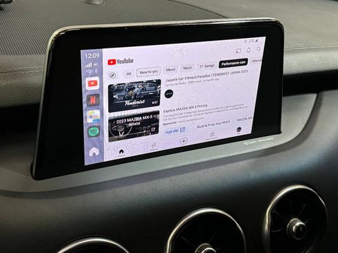Used 2018 Kia Stinger GT2 AWD/4WD image 98