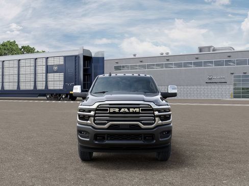 New 2025 RAM 3500 Laramie AWD/4WD image 7