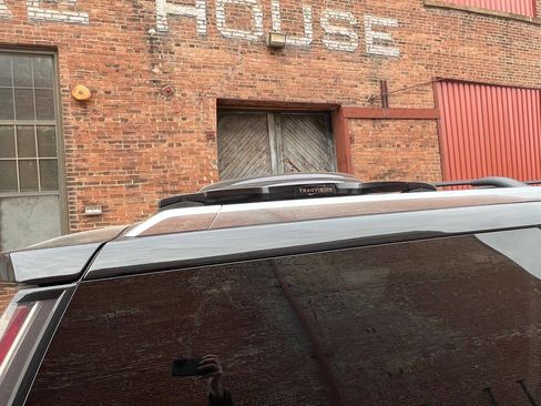 Used 2015 Cadillac Escalade ESV Premium image 5