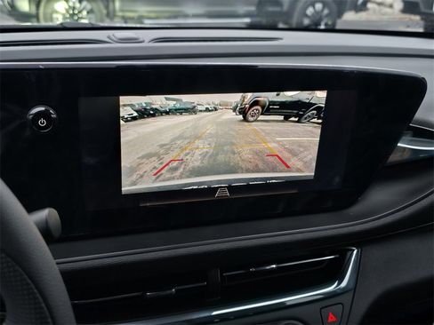 Certified 2025 Buick Envista Preferred image 19