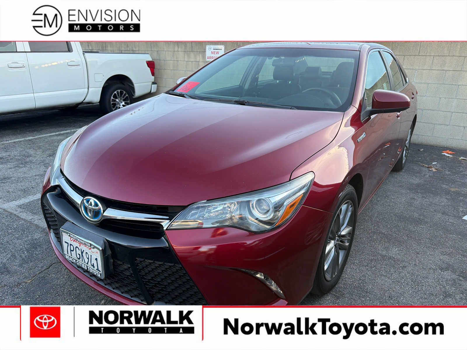 Used 2016 Toyota Camry SE FWD image 1