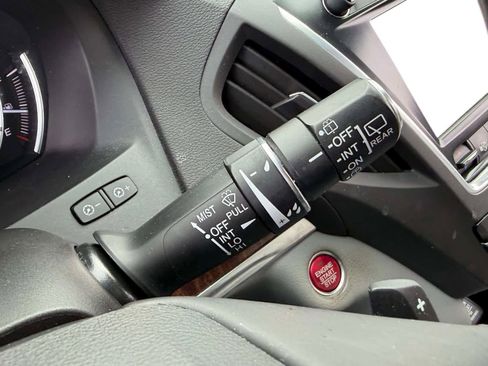 Used 2020 Acura MDX SH-AWD image 31