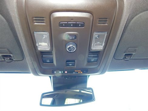 Used 2023 Chevrolet Tahoe Z71 AWD/4WD image 36