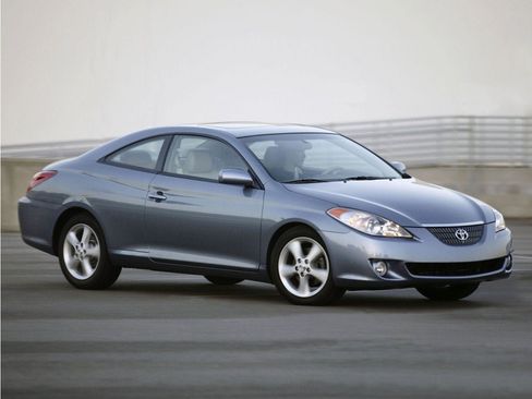Used 2004 Toyota Solara SE FWD image 1