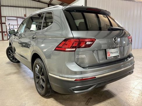 Used 2024 Volkswagen Tiguan SE image 6