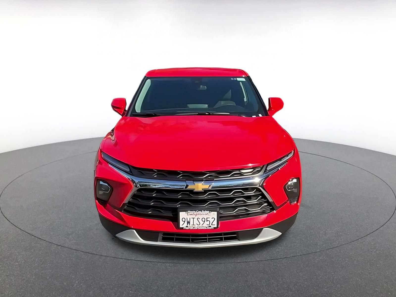 Used 2026 Chevrolet Blazer LT FWD image 4