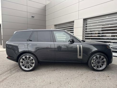 New 2026 Land Rover Range Rover SE AWD/4WD image 9