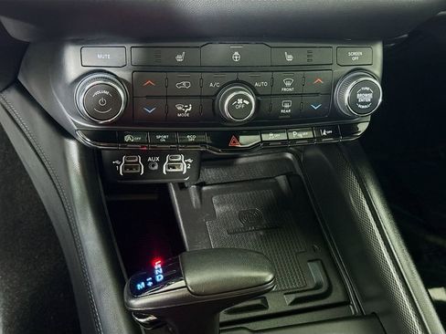 Used 2022 Dodge Durango GT AWD/4WD image 10